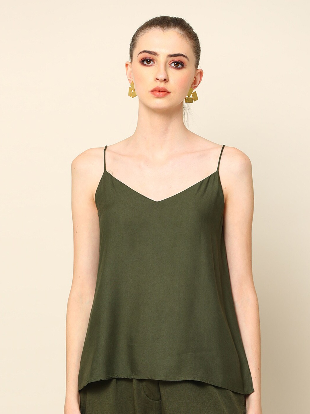 

Saltpetre Shoulder Straps Sleeveless Regular Top, Olive