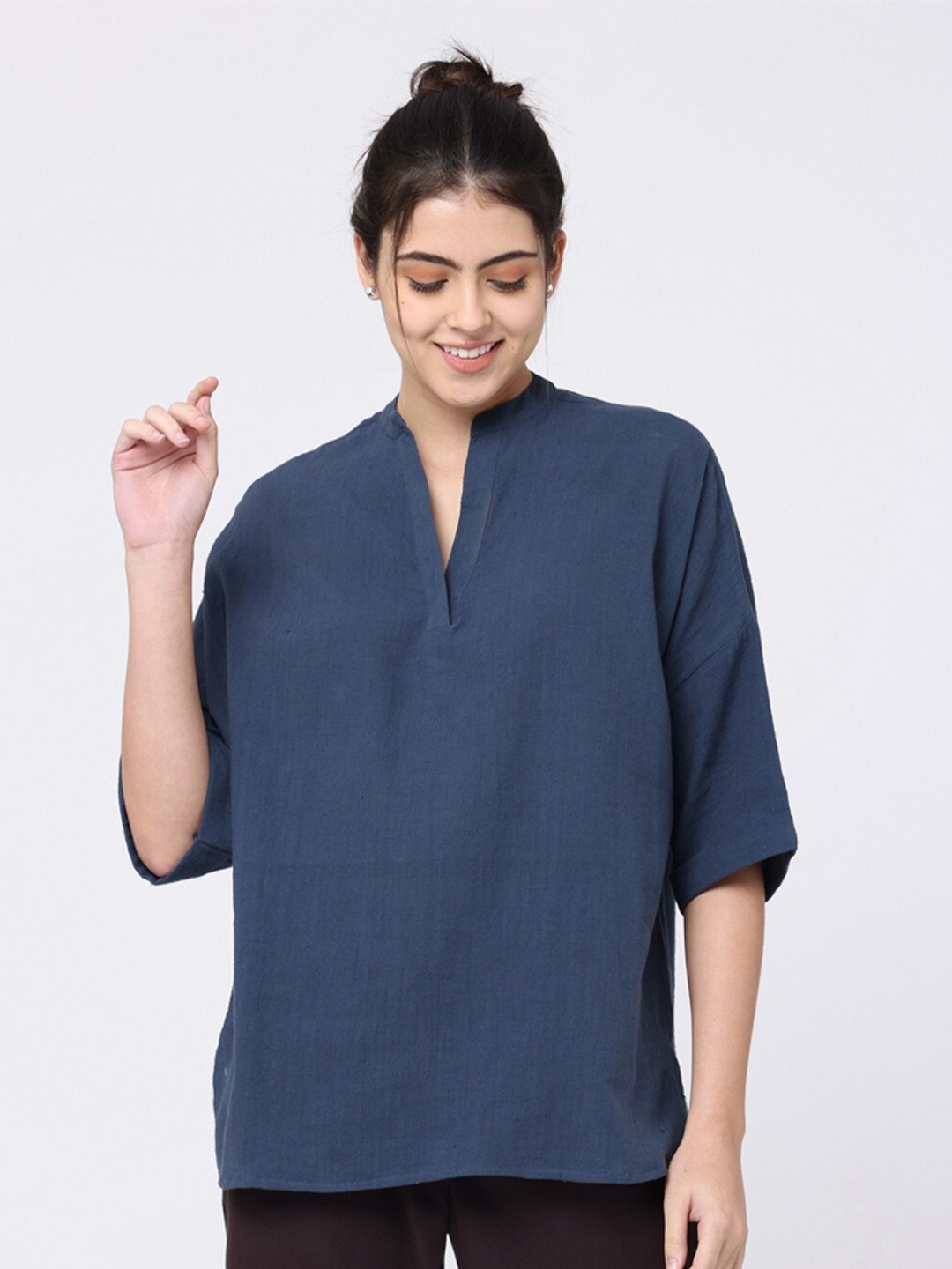 

Saltpetre Mandarin Collar Organic Cotton Regular Top, Navy blue