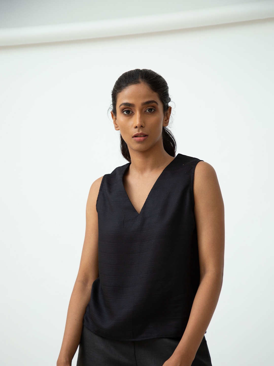 

Saltpetre V-Neck Sleeveless Top, Black