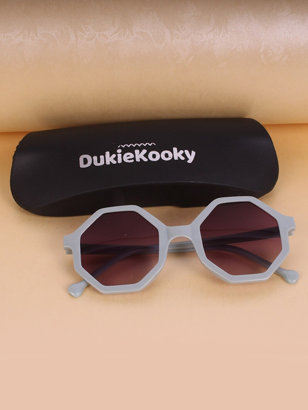 

DukieKooky Unisex Kids Round Sunglasses with UV Protected Lens DKSG408C, Black