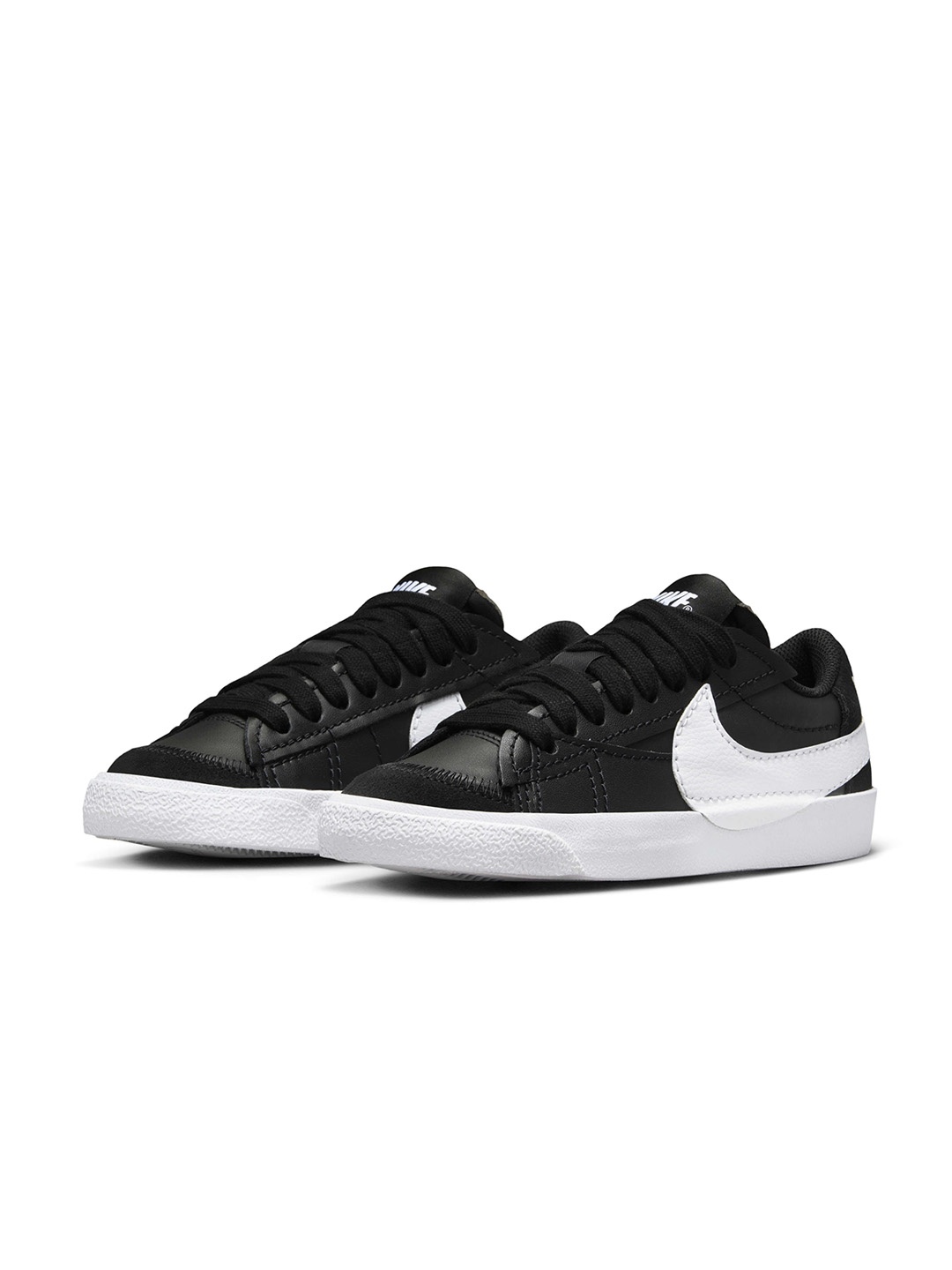 

Nike Women Blazer Low '77 Jumbo Sneakers, Black
