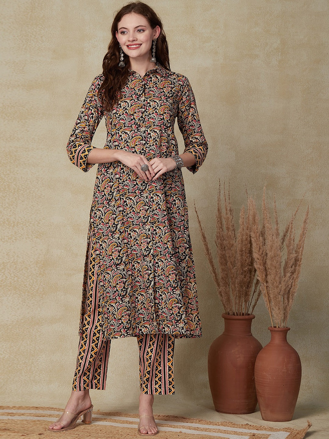 

FASHOR Paisley Printed Regular Pure Cotton Shirt Collar Kurta With Trousers, Black