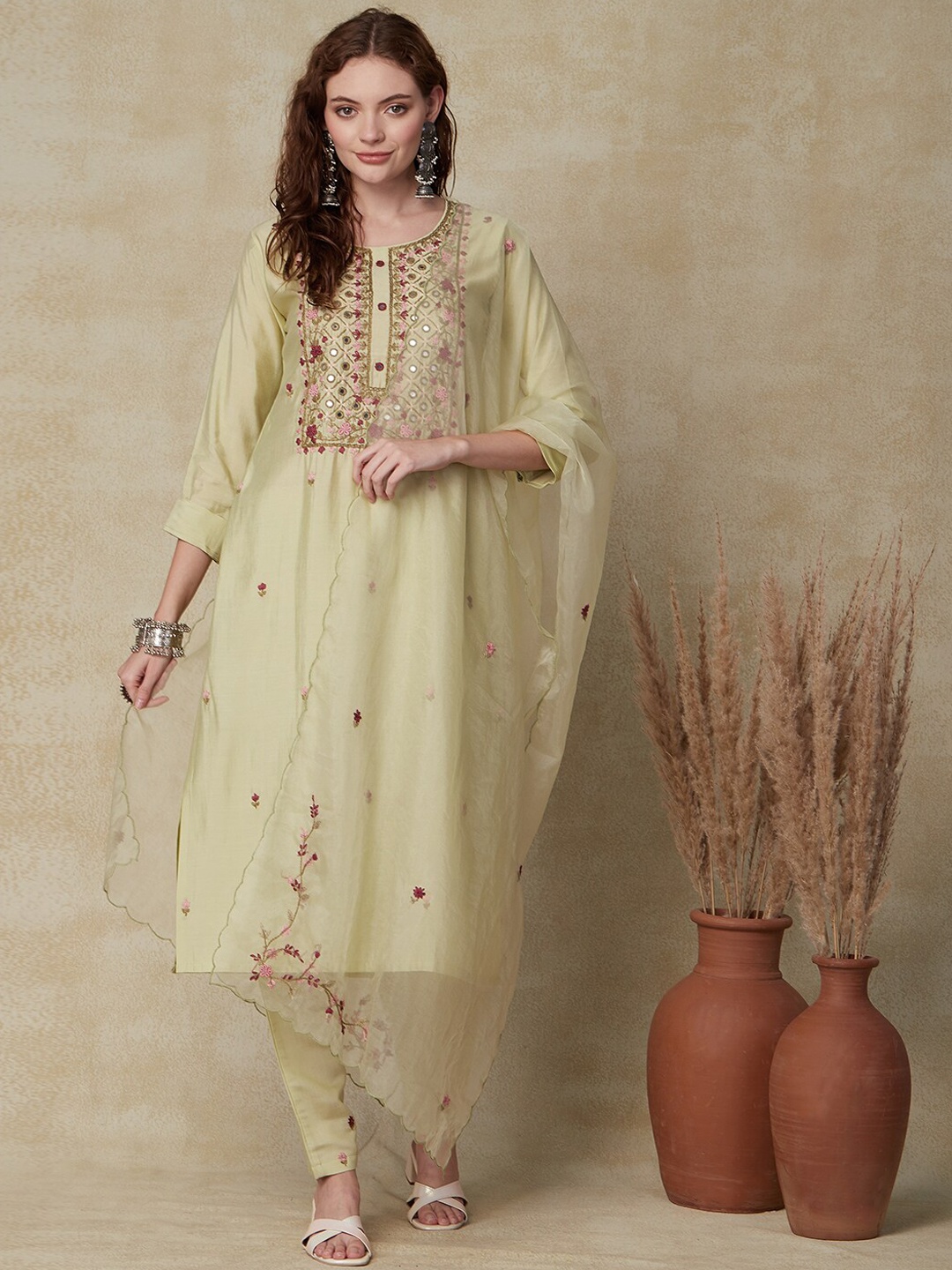 

FASHOR Floral Embroidered Mirror Work Kurta With Trousers & Dupatta, Lime green