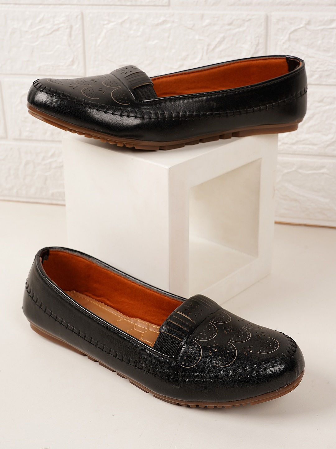 

Style Shoes Black Perforated Laser Cut Ballerinas