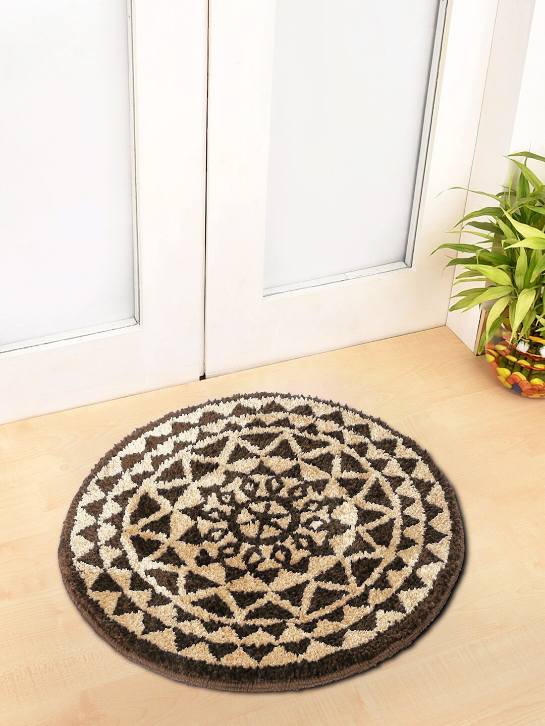 

FABINALIV Brown & Beige Geometric Anti-skid Doormat