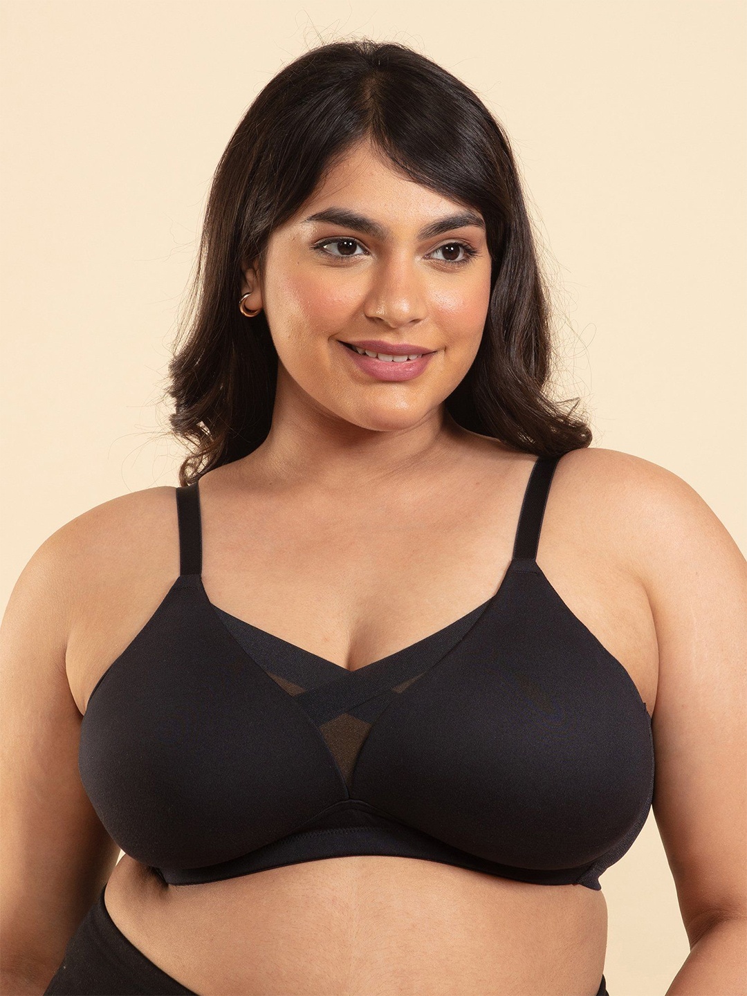 

Nykd By Nykaa Infinity Edge Perfect Shaping Padded Non Wired T-Shirt Bra NYB202, Black