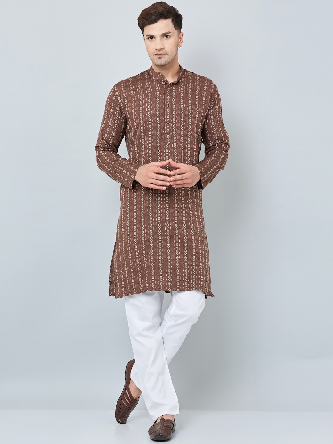 

Armaan Ethnic Printed Mandarin Collar Straight Kurta With Pyjamas, Brown