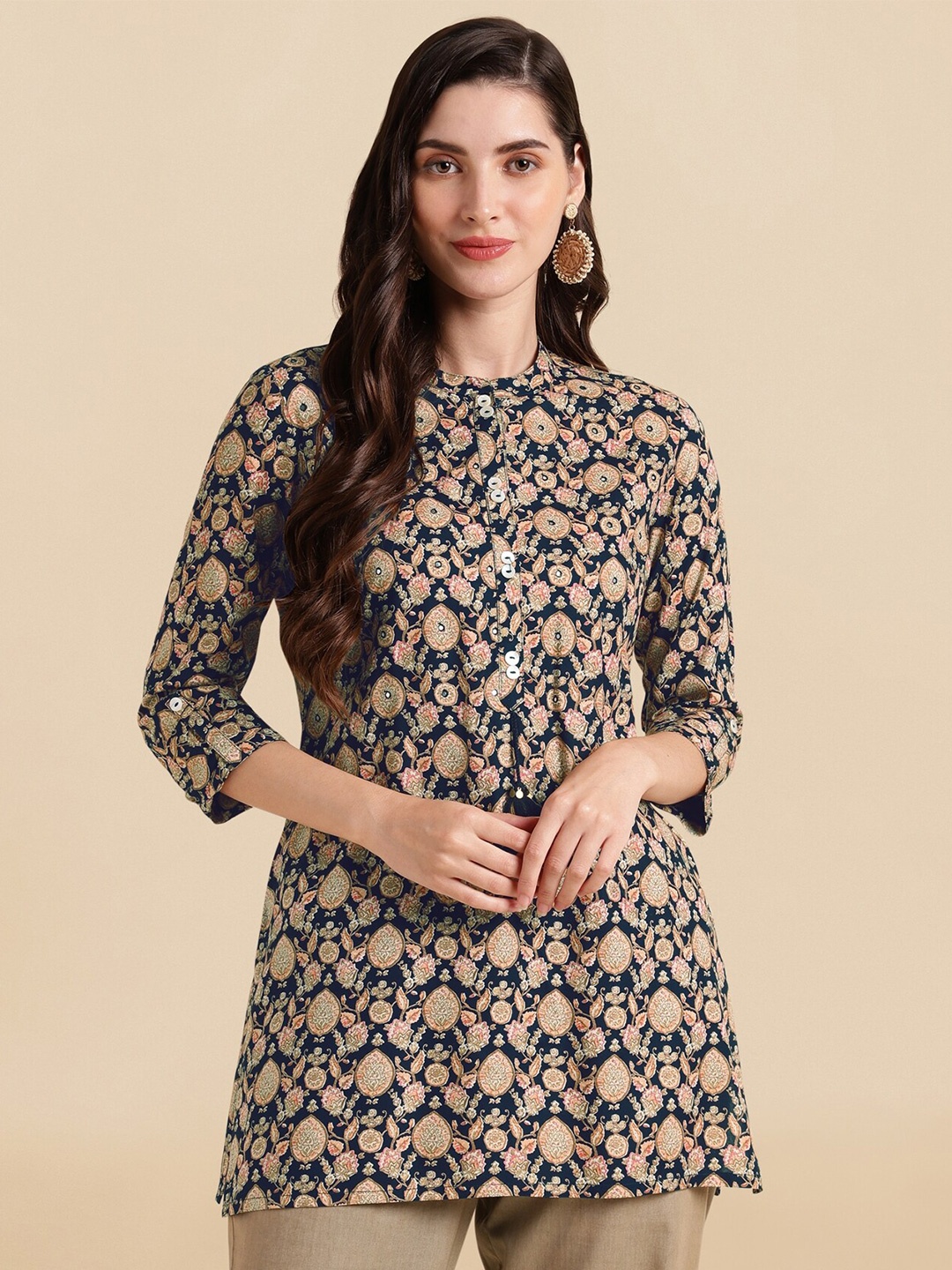 

KALINI Ethnic Motifs Printed Straight Kurti, Navy blue