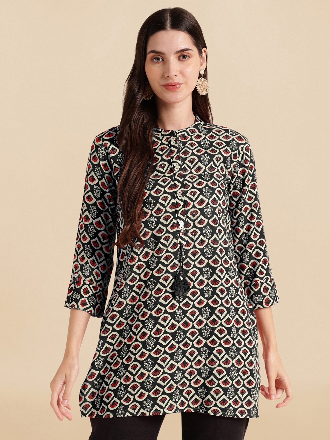 

KALINI Ethnic Motifs Printed Straight Kurti, Black