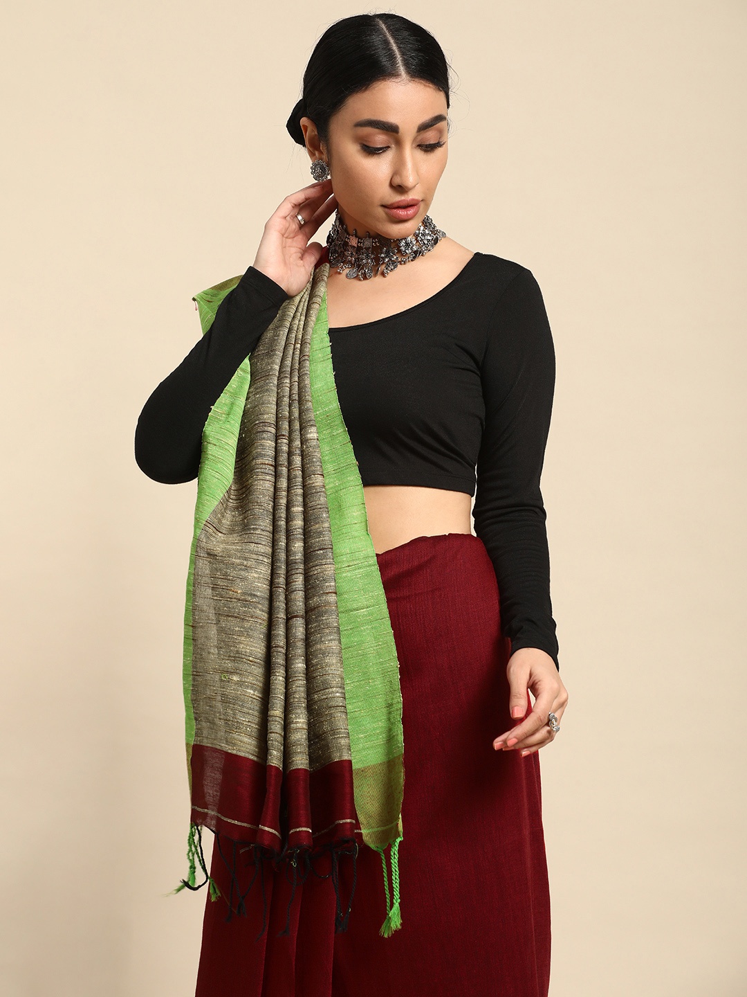 

Taavi Woven Design Pure Cotton Handloom Sustainable Saree, Maroon