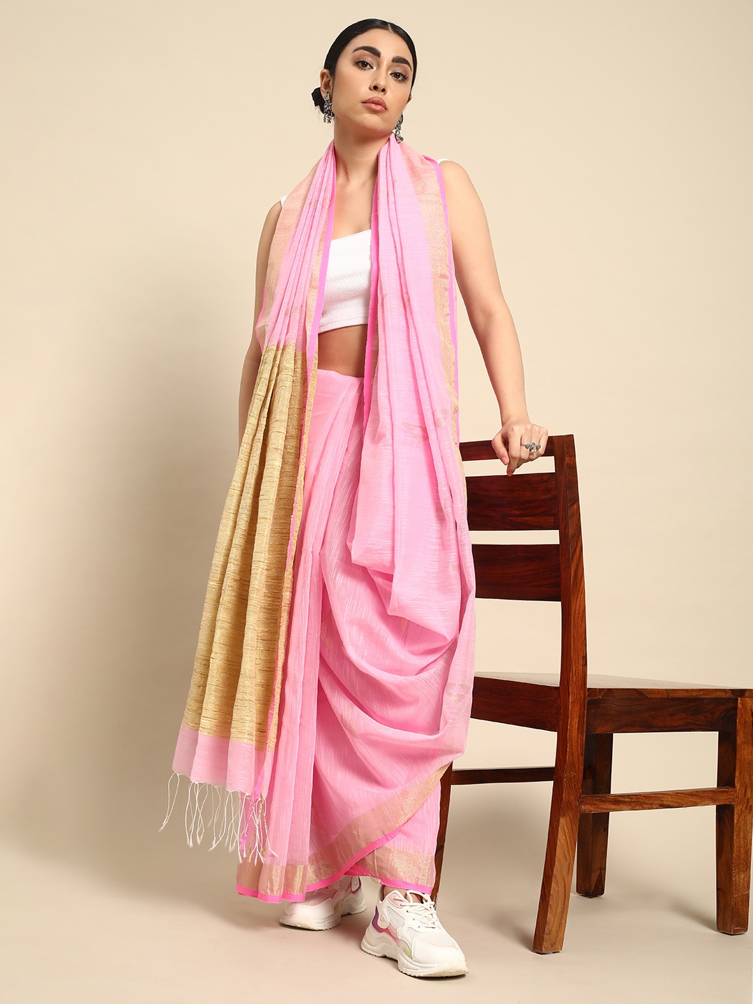 

Taavi Woven Design Zari Sustainable Handloom Jamdani Saree, Pink