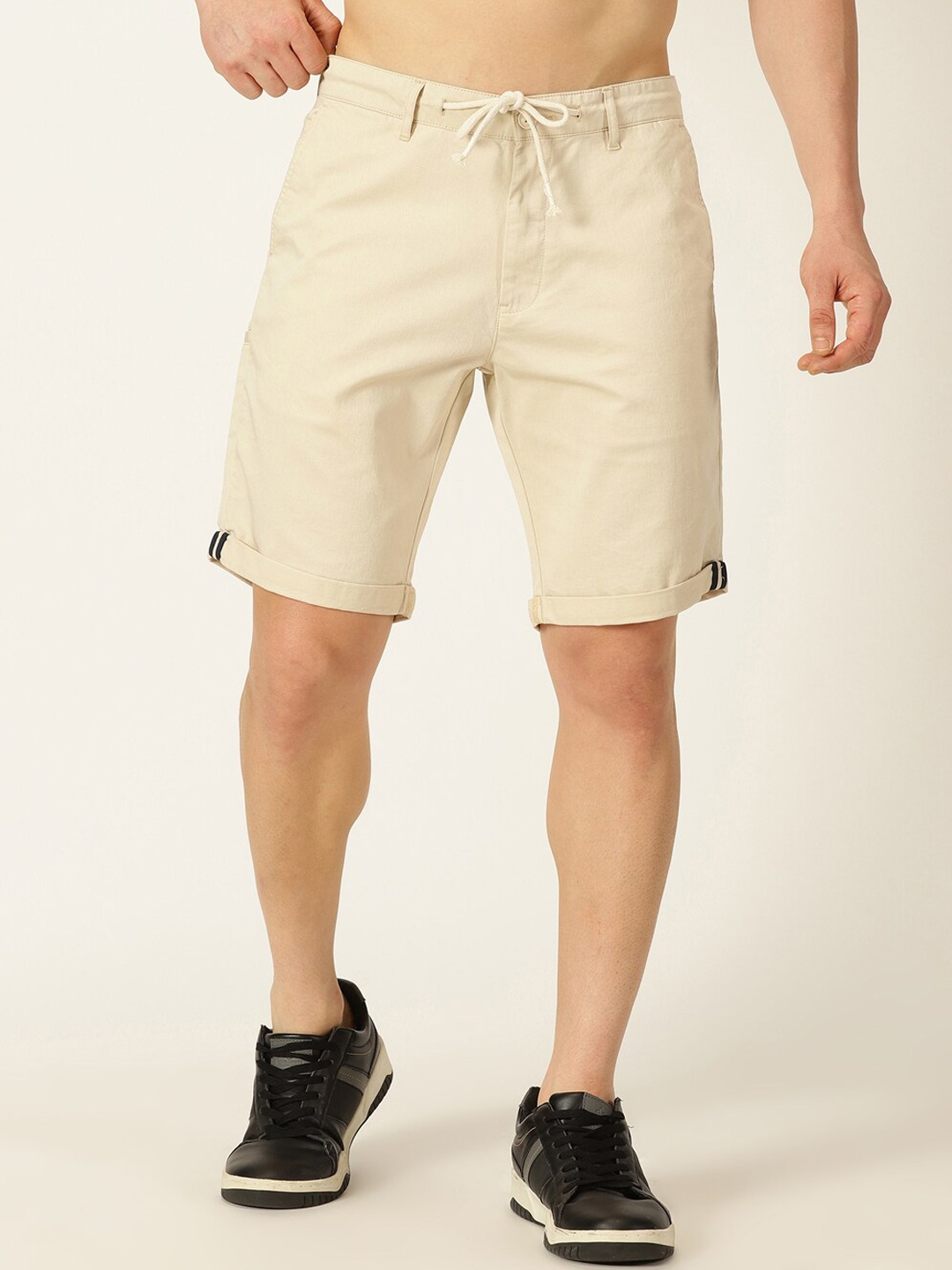 

Mast & Harbour Men Mid Rise Shorts, Cream