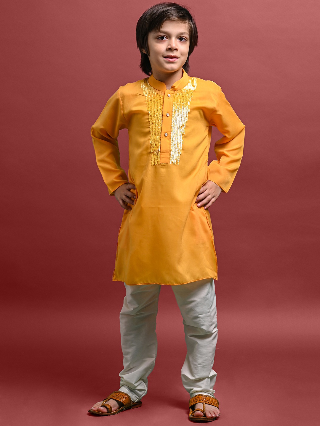 

VESHAM Boys Embroidered Mandarin Collar Sequinned Kurta with Pyjamas, Yellow