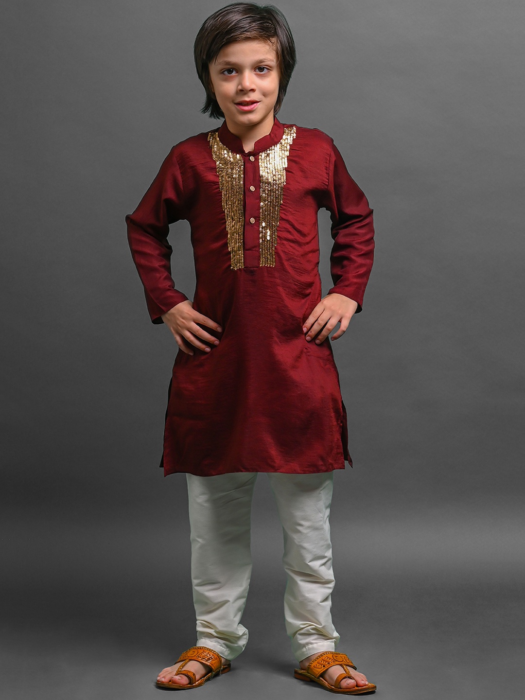 

VESHAM Boys Sequinned Kurta With Pyjamas, Maroon