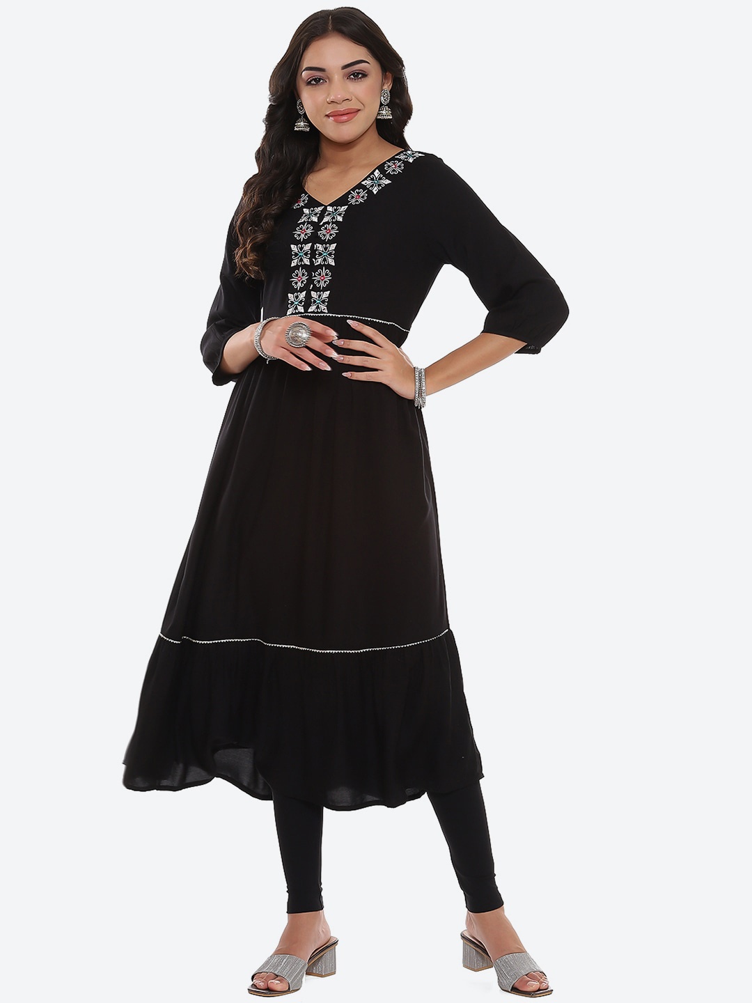

2Bme Ethnic Motifs Mirror Work Embroidered Kurta, Black