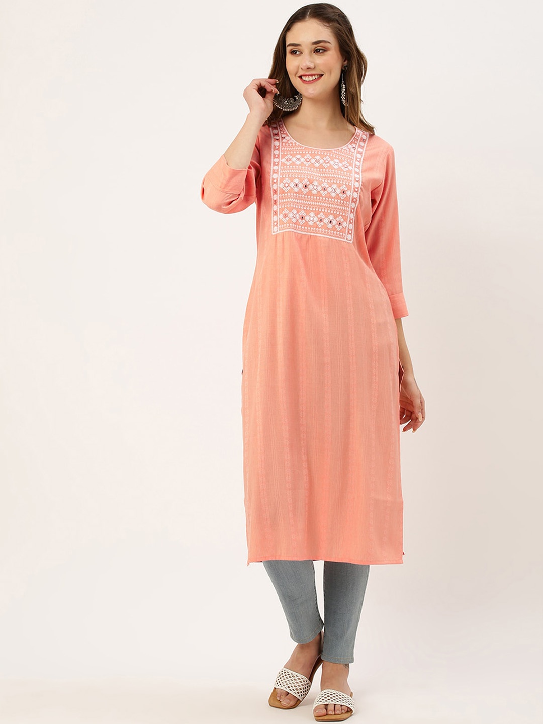 

ODETTE Ethnic Motifs Embroidered Kurta, Peach