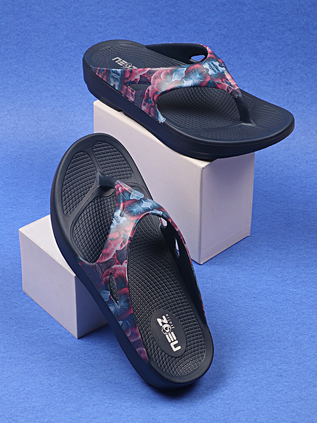 

NEOZ Women Printed Thong Flip-Flops, Navy blue