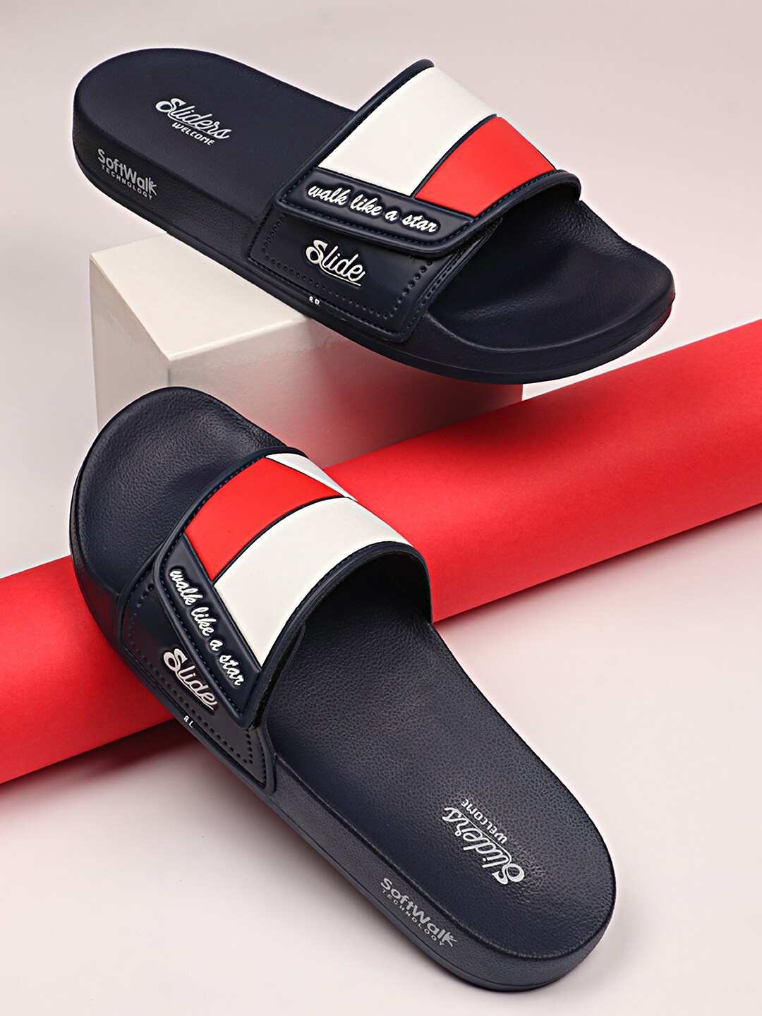 

WELCOME Men Colourblocked Sliders, Navy blue