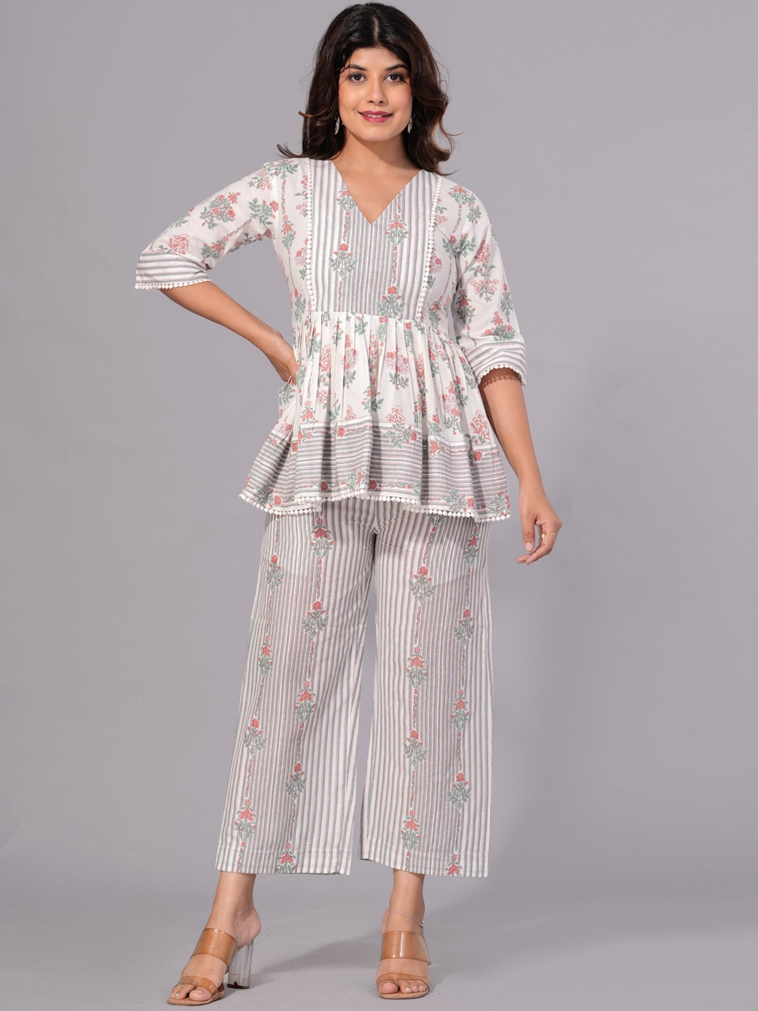 

EtnicaWear Floral Printed Regular Pure Cotton A-Line Kurti With Palazzos, White