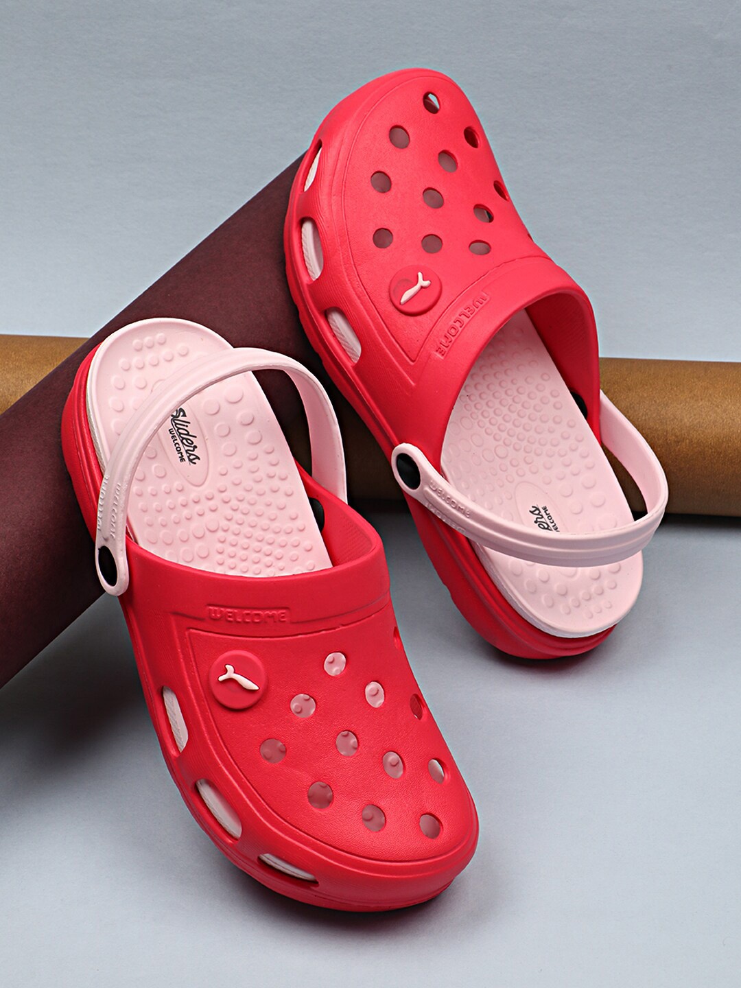 

WELCOME Kids Self Design Clogs, Red