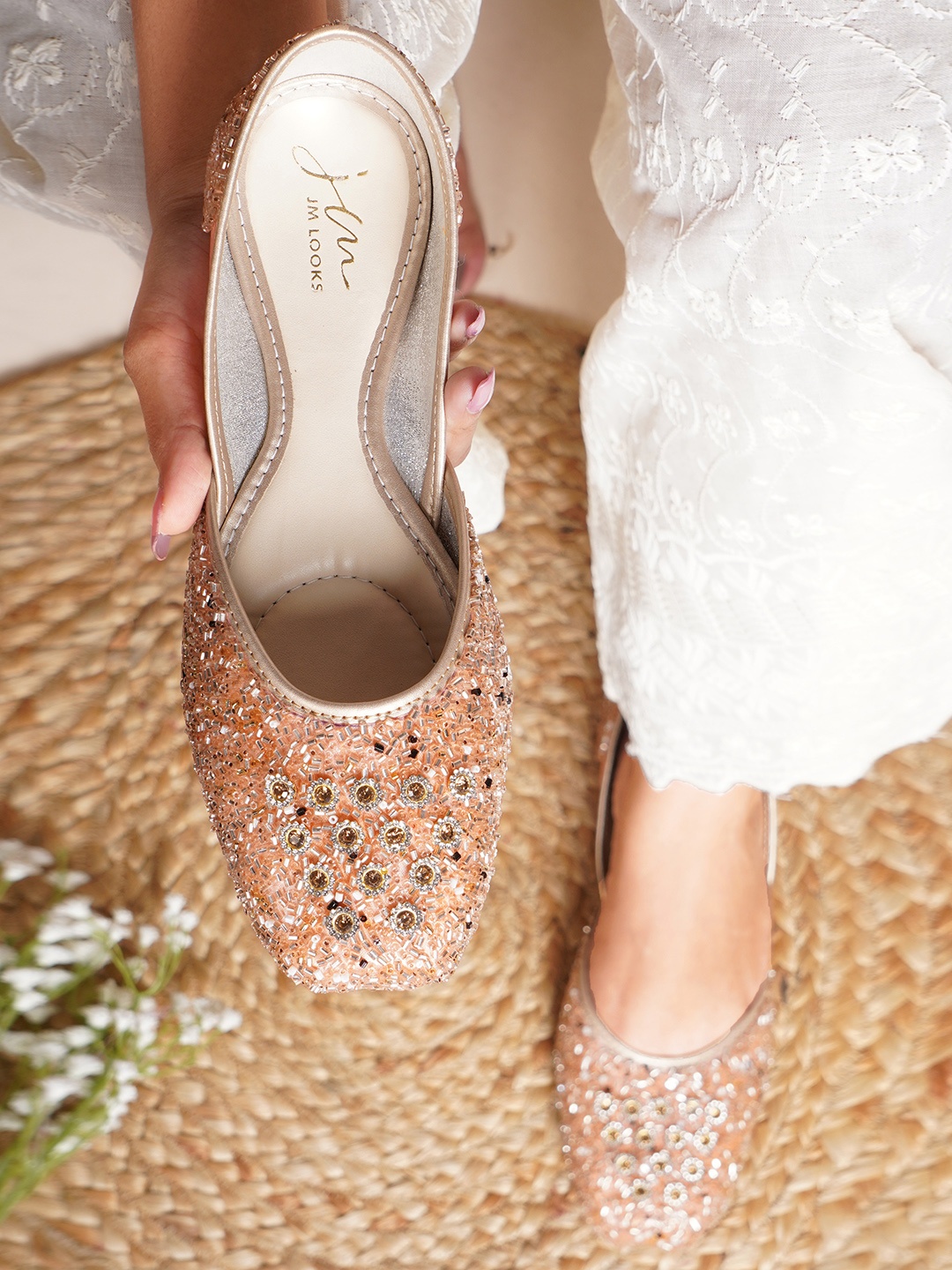 

JM Looks Embellished Square Toe Ethnic Mojaris, Peach