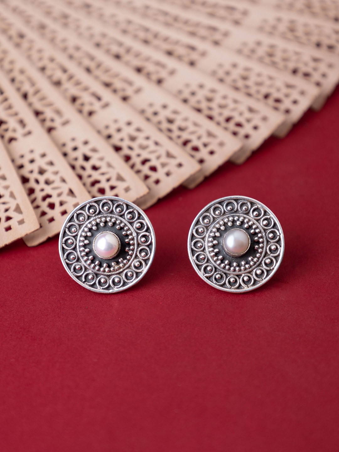 

Shyle 925 Sterling Silver Circular Studs Earrings