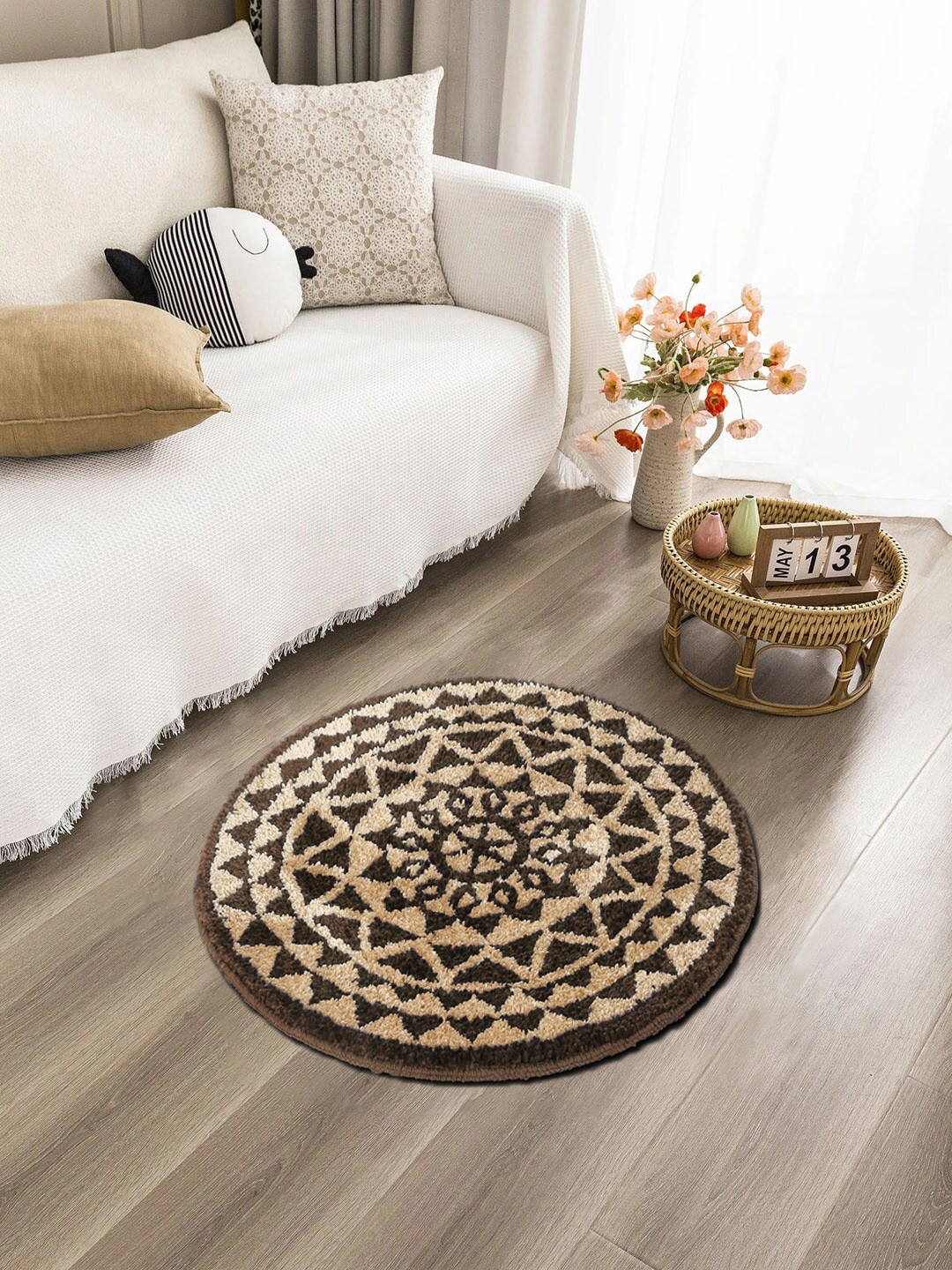 

FABINALIV Brown & Beige Geometric Printed Anti-Skid Round Floor Mat