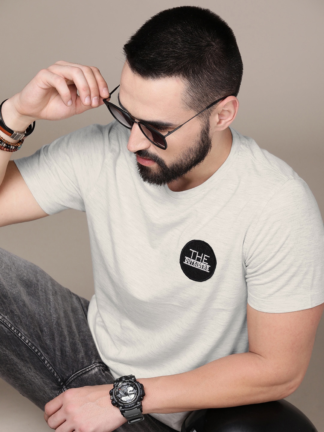 

The Roadster Life Co. Men Solid Minimal Embroidered T-shirt, Grey melange