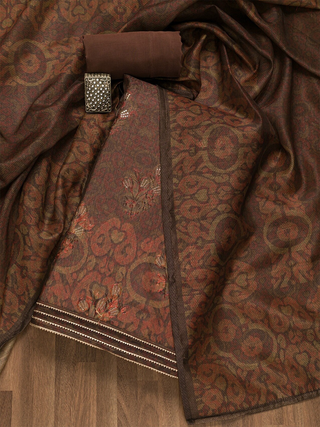 

Koskii Embroidered Unstitched Dress Material, Maroon