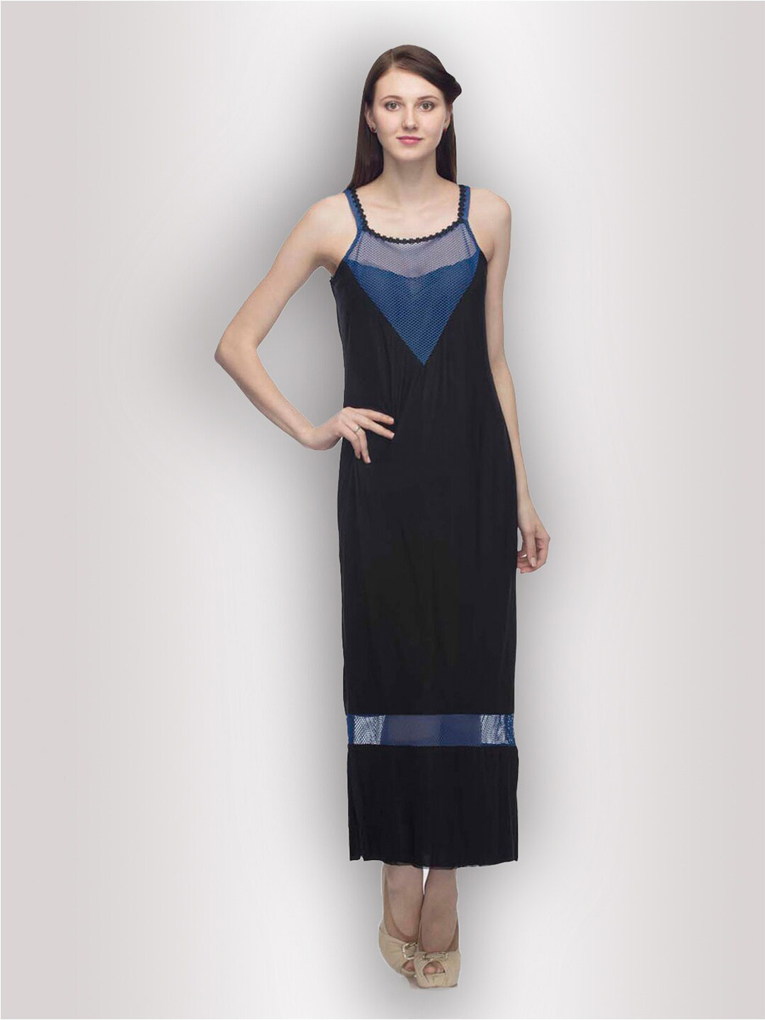 

urSense Black Colourblocked Maxi Dress