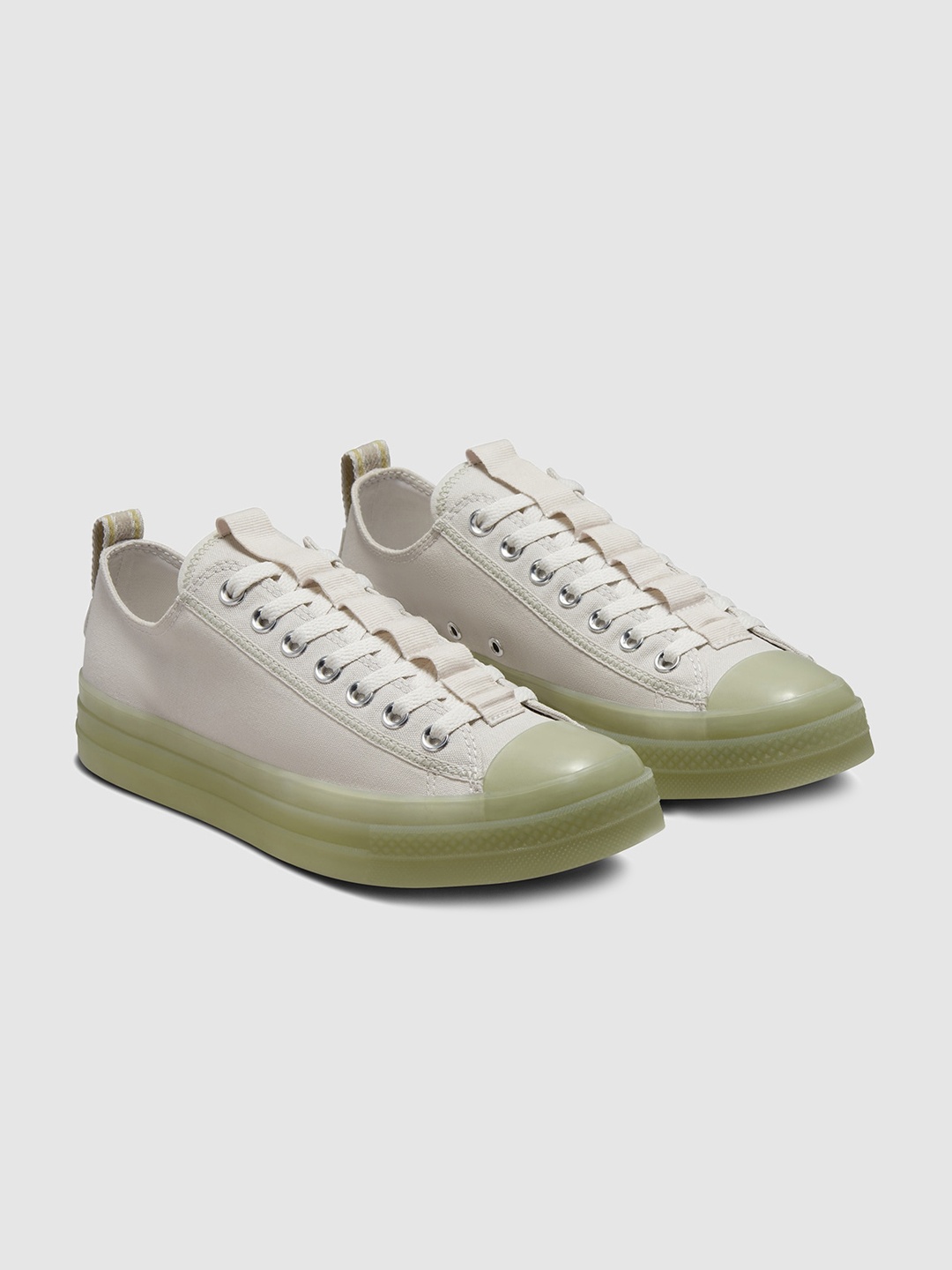 

Converse Men Chuck Taylor All Star CX Explore Clear Low Top Sneakers, Beige
