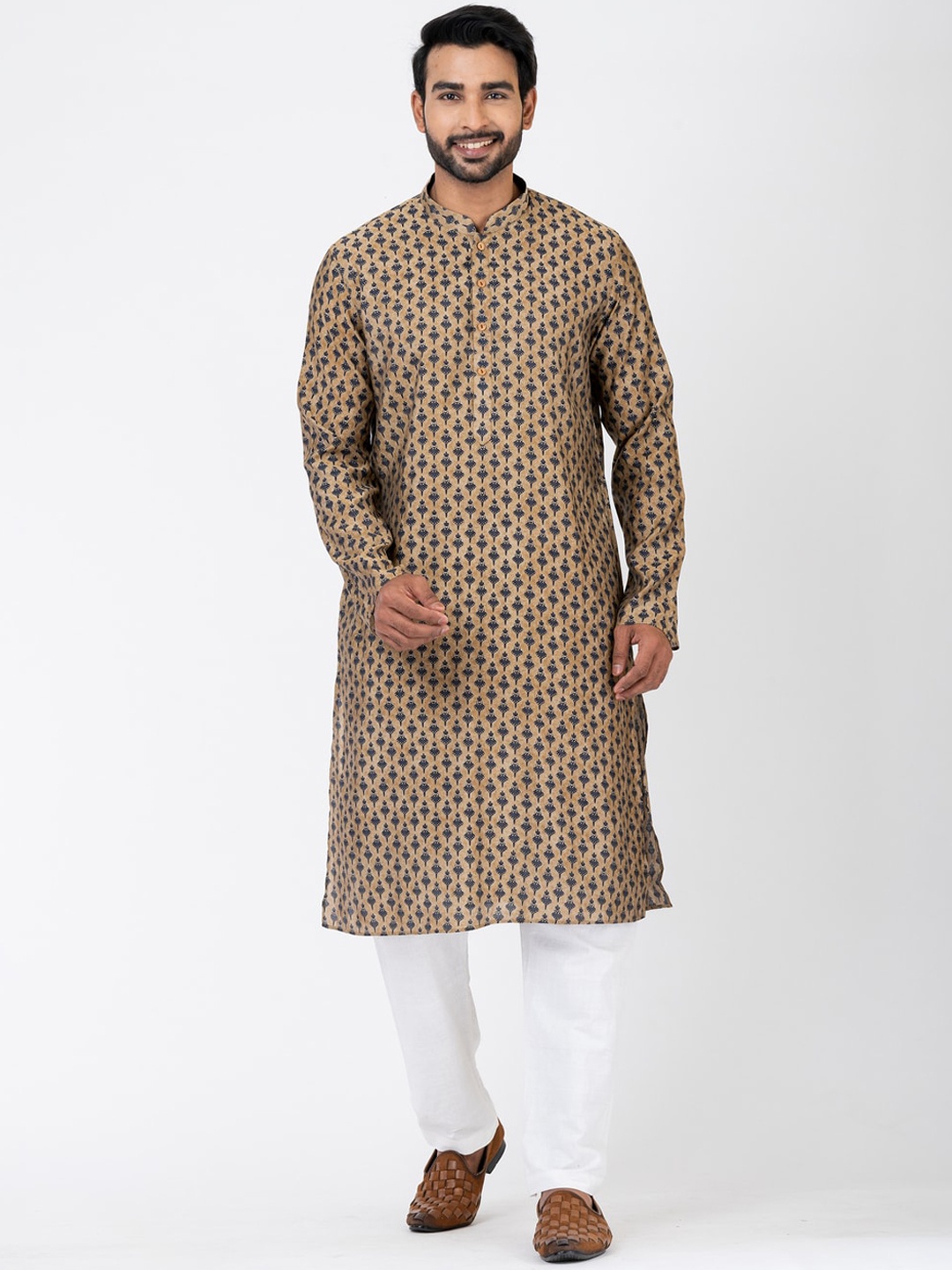 

HU - Handcrafted Uniquely Ethnic Motifs Printed Straight Kurta With Pyjamas, Copper