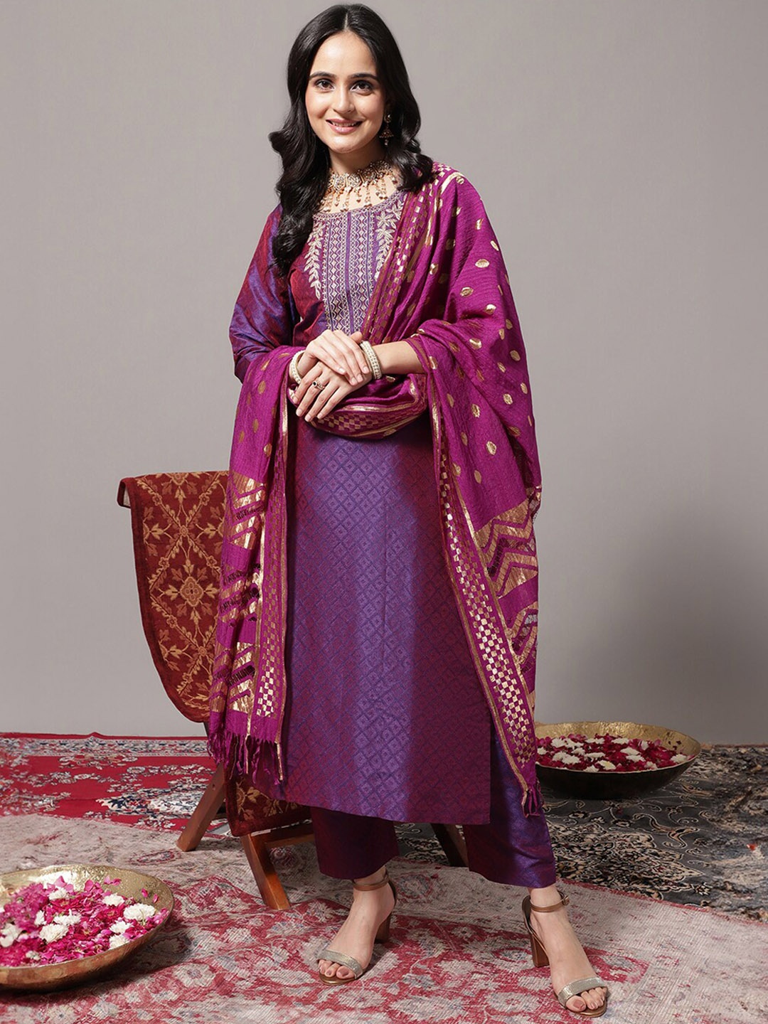 

Varanga Women Ethnic Motifs Woven Design Regular Zari Work Kurta With Trousers & Dupatta, Violet