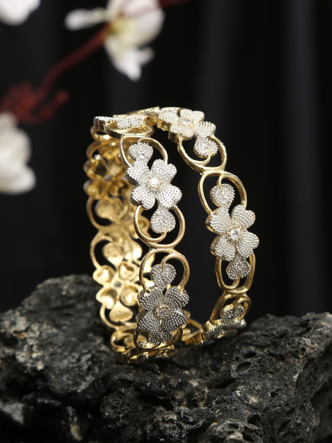 

Anouk Set Of 2 Gold Plated Floral Textured American Diamond Stone Studded Bangles