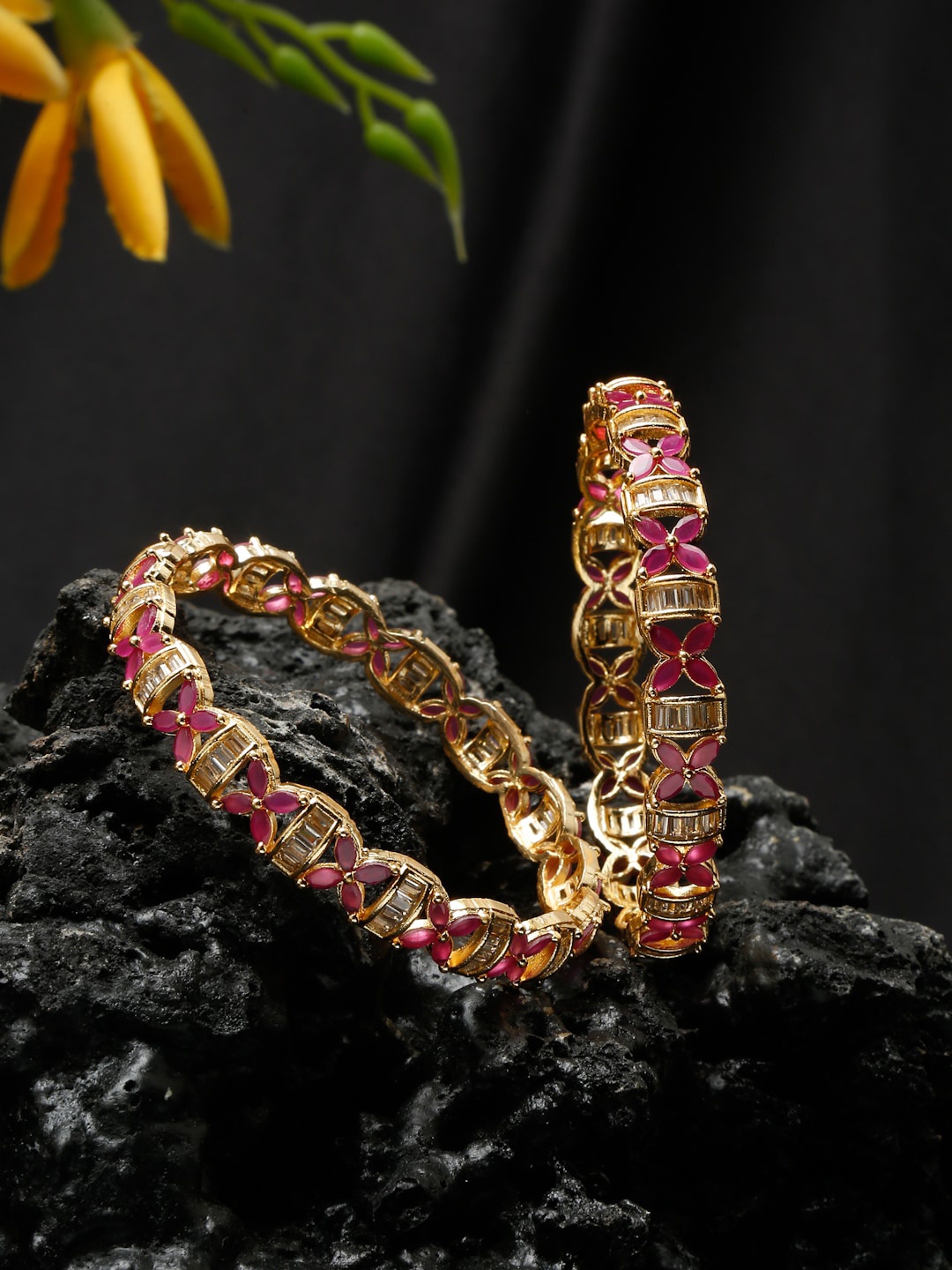 

Anouk Set Of 2 Gold Plated Stone Studded Bangles