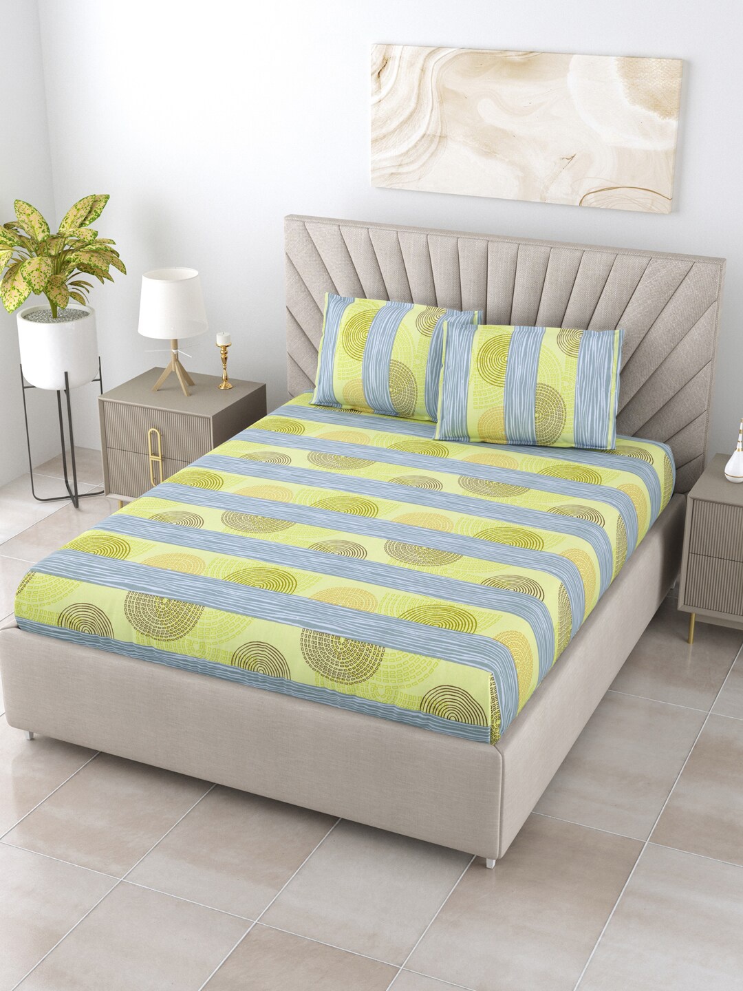 

BOMBAY DYEING Allure Green & Grey Geometric Cotton 120 TC Queen Bedsheet & 2 Pillow Covers