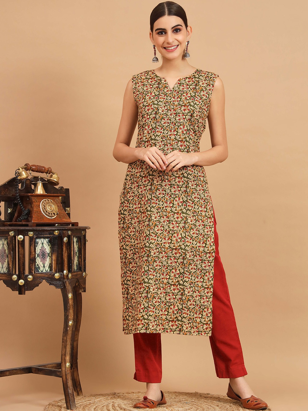 

Vbuyz Ethnic Motifs Printed Cotton Kurta, Green