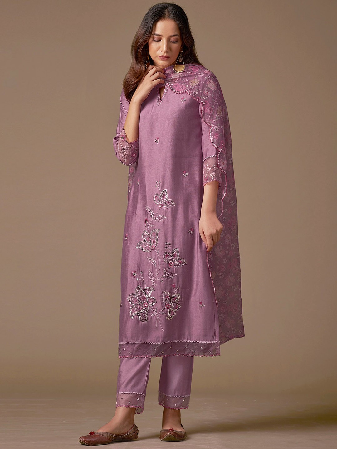 

Indo Era Floral Embroidered Regular Thread Work Kurta With Trousers & Dupatta, Lavender