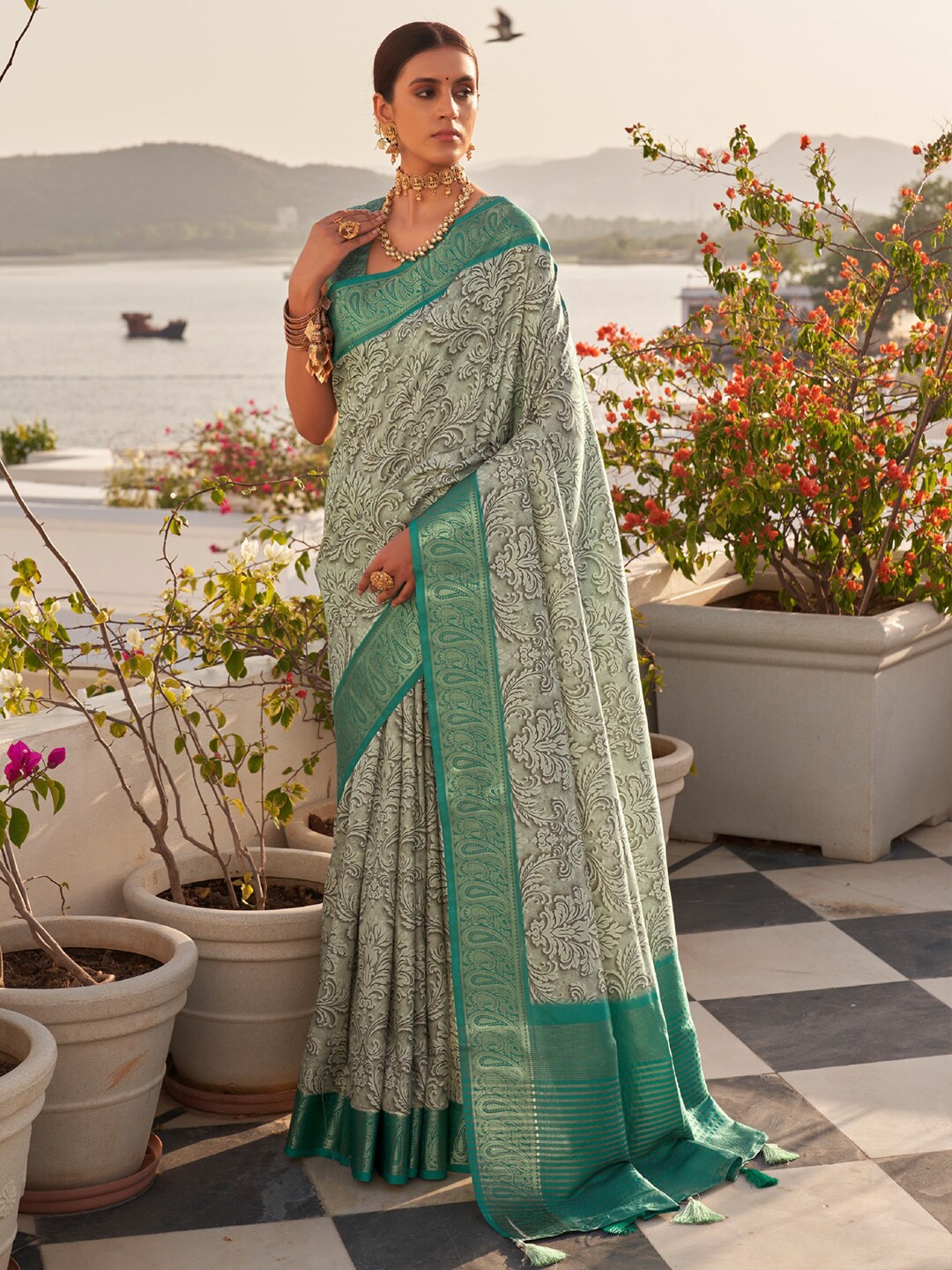 

Saree mall Ethnic Motifs Printed Zari Pure Cotton Sungudi Saree, Metallic