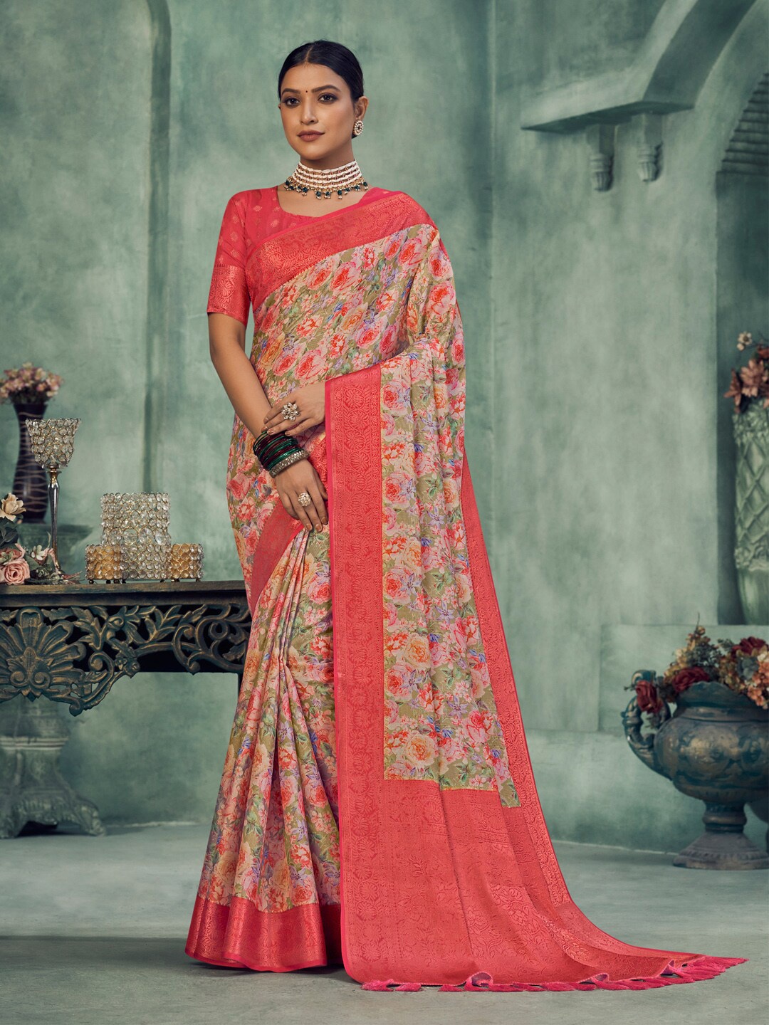 

Saree mall Floral Printed Zari Sungudi Sarees, Olive