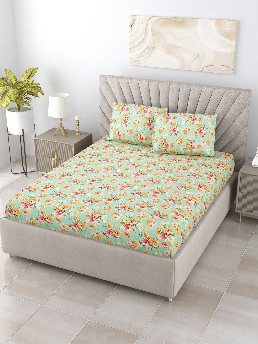 

BOMBAY DYEING Allure Green & Orange Floral Cotton 120 TC King Bedsheet & 2 Pillow Covers
