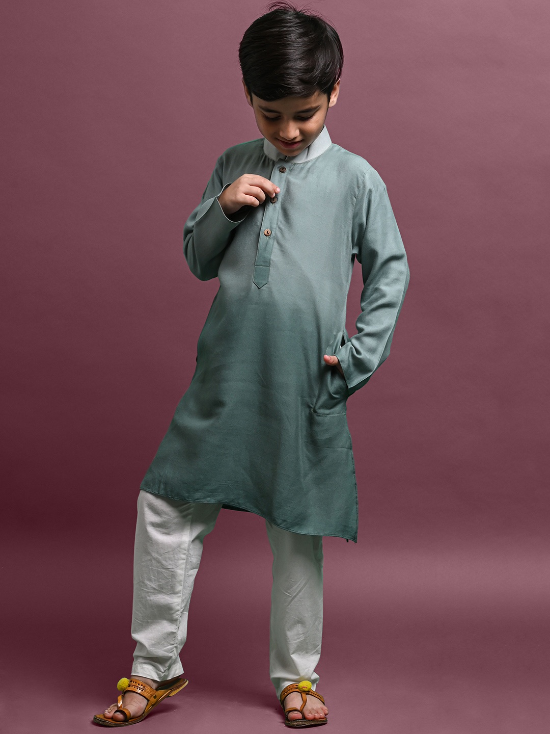 

VESHAM Boys Mandarin Collar Kurta with Pyjamas, Green