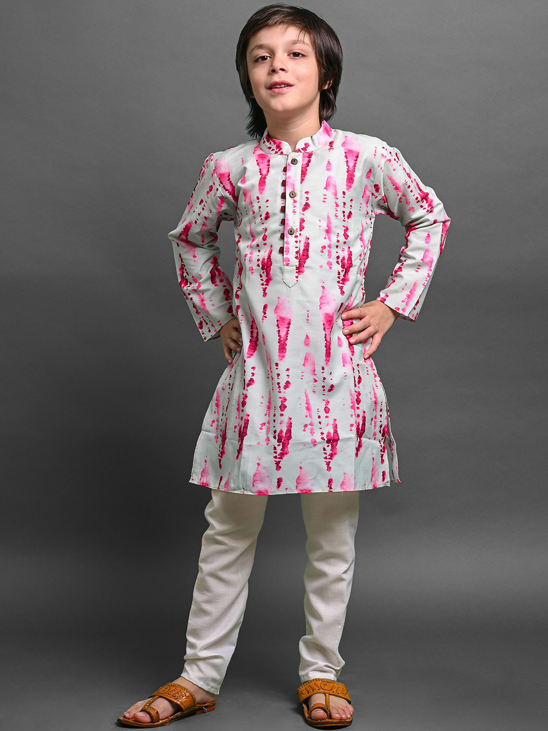

VESHAM Boys Pink Printed Regular Kurta with Pyjamas