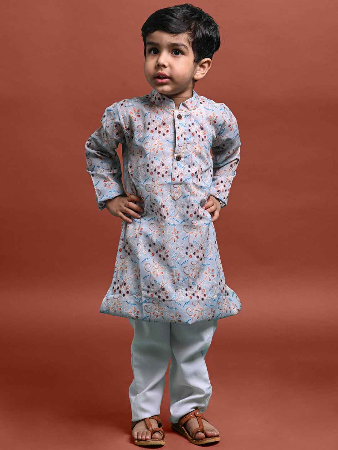 

VESHAM Boys Floral Printed Mandarin Collar Kurta With Pyjamas, Steel