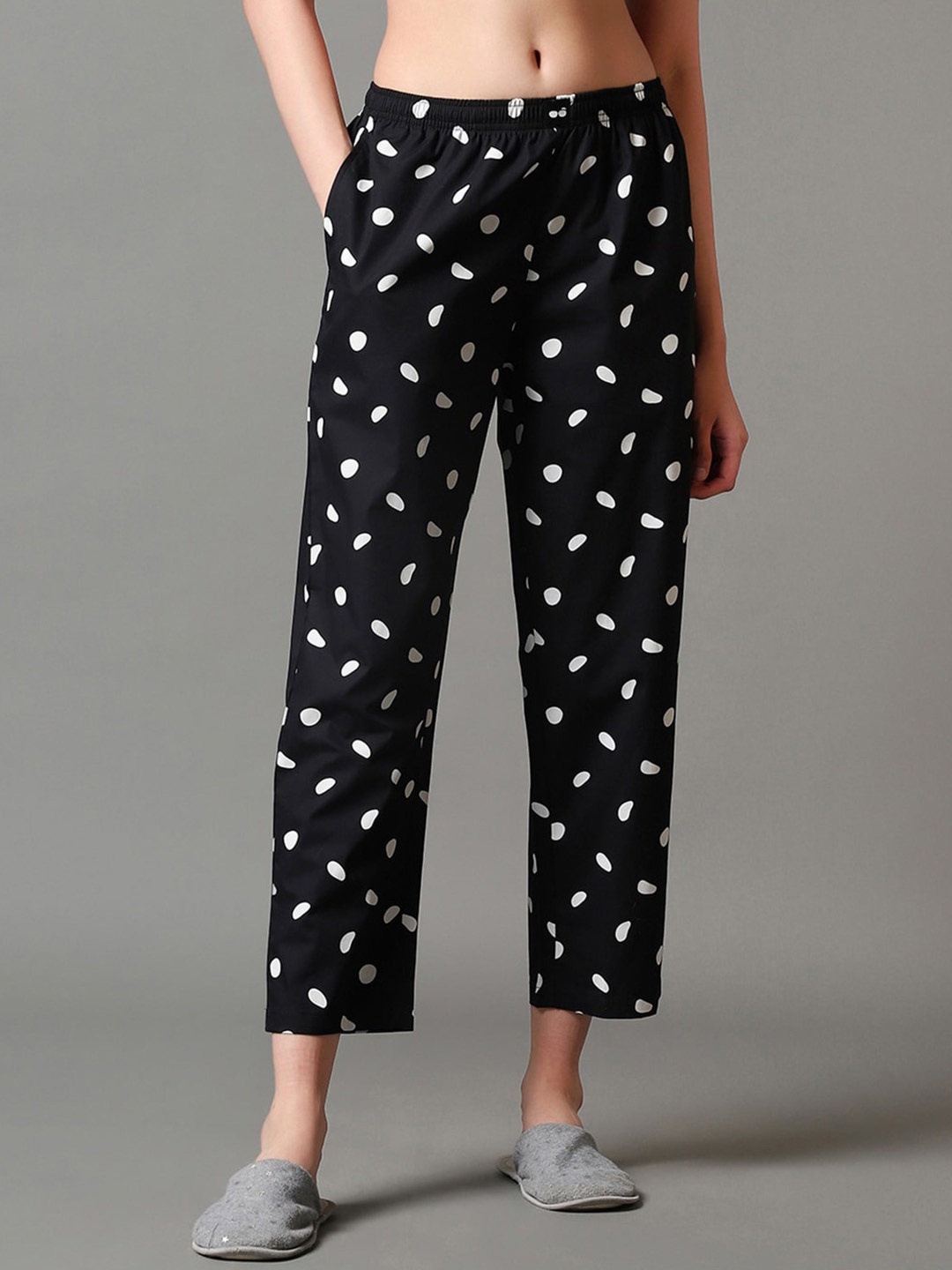 

Bewakoof Women Polka Dot Printed Pure Cotton Lounge Pants, Black