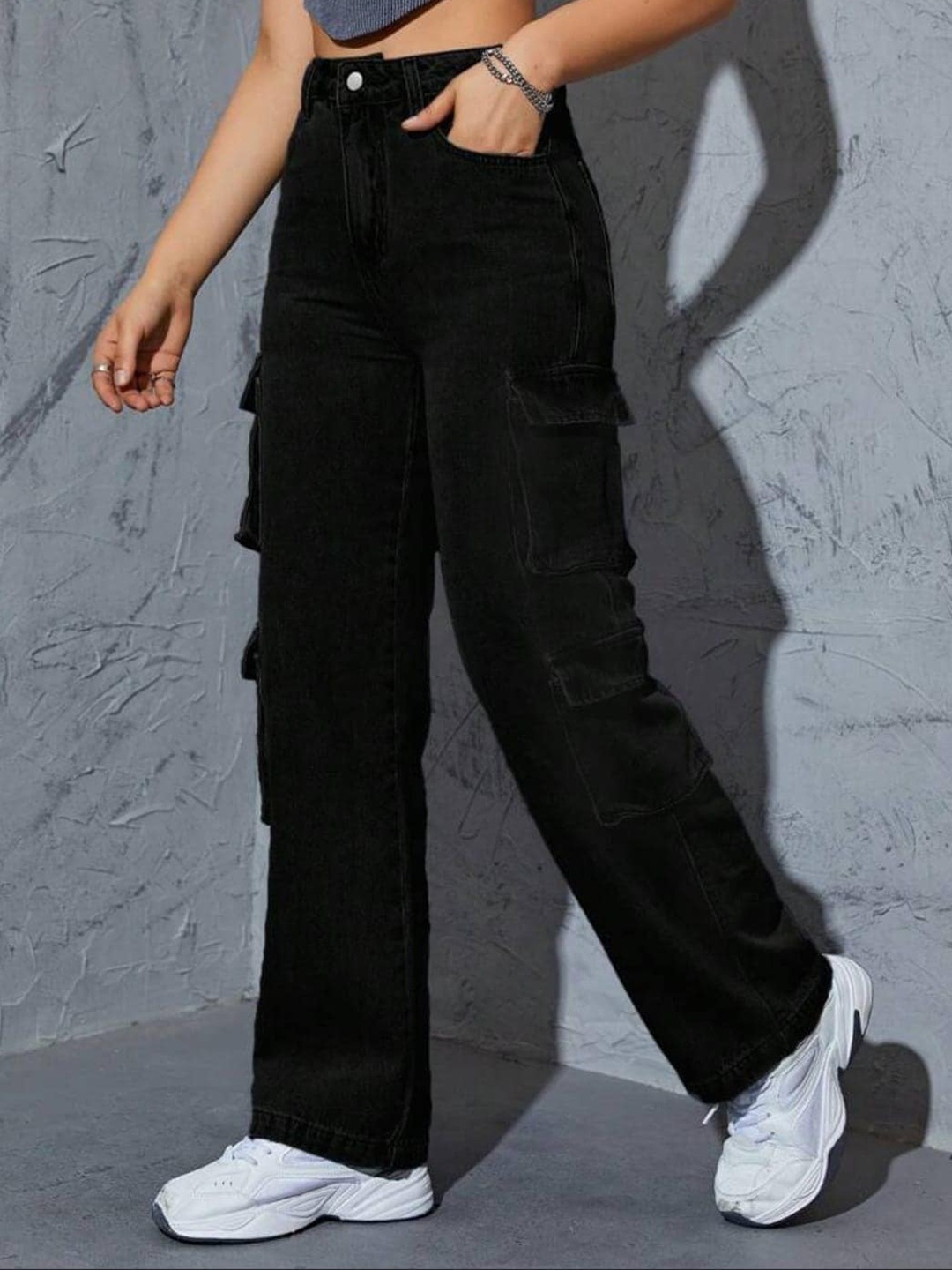 

BROADSTAR Women Smart Wide Leg High-Rise Dark Shade Clean Look Stretchable Cargos, Black