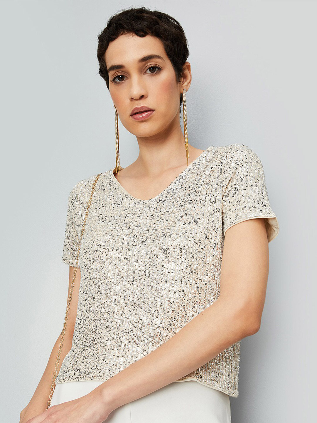 

max Embellished V-Neck Sequinned Crop Top, Beige