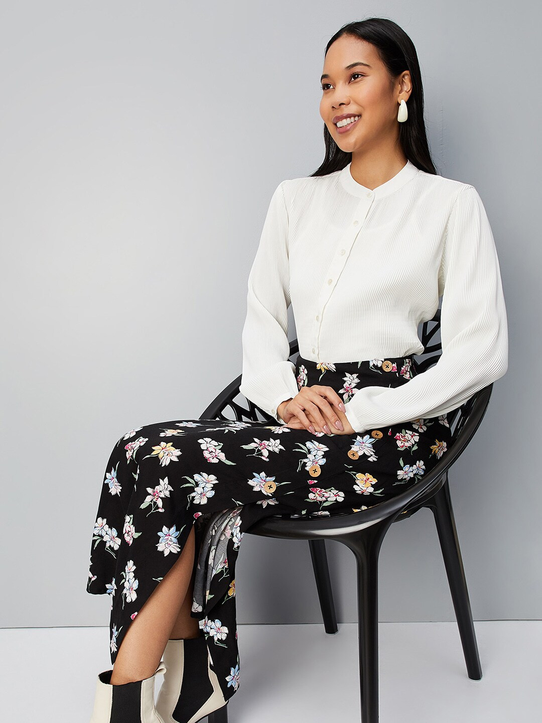 

max Mandarin Collar Puffed Sleeves Top, White
