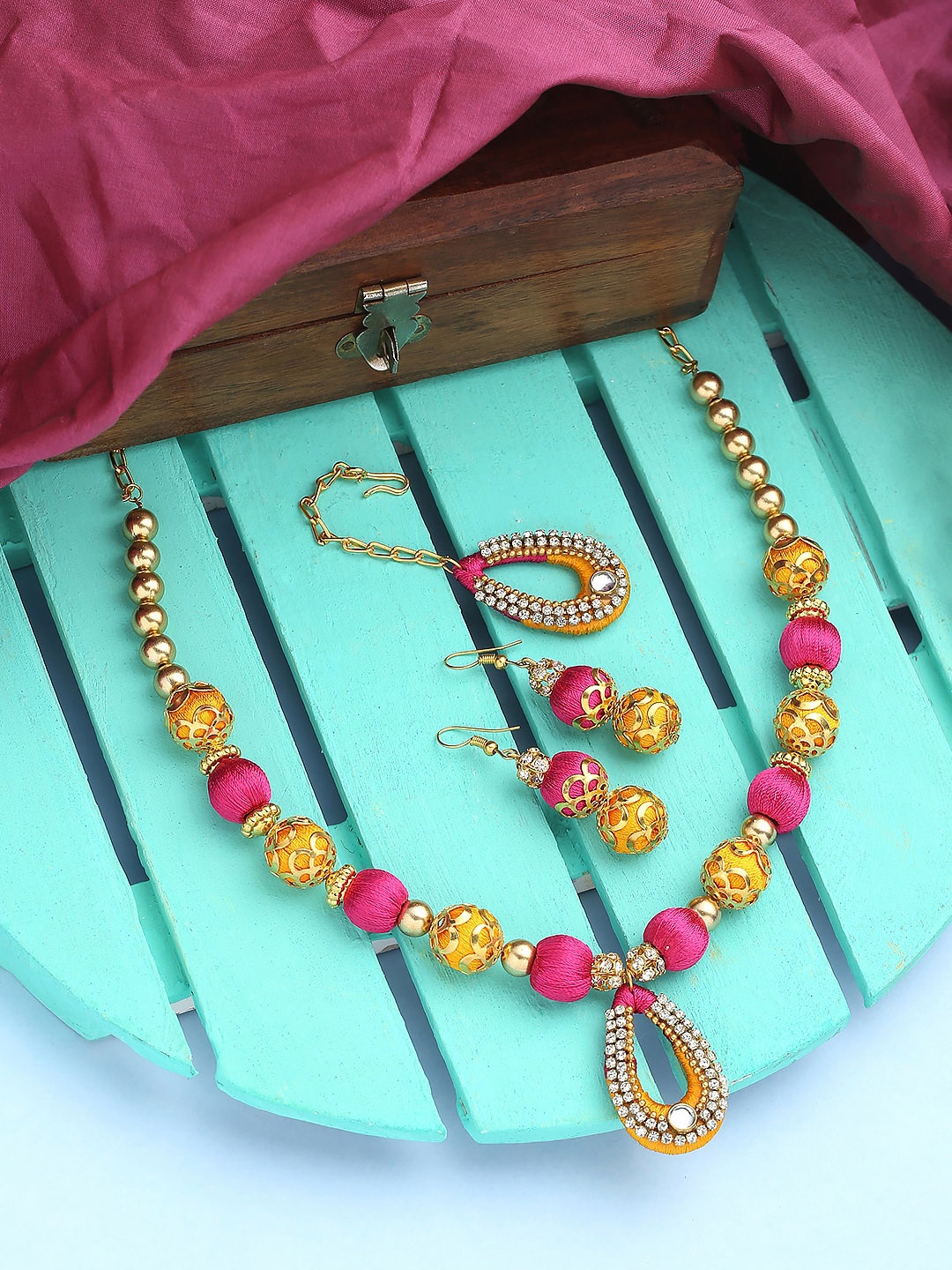 

AKSHARA Gold-Plated Stone-Studded & Beaded Jewellery Set