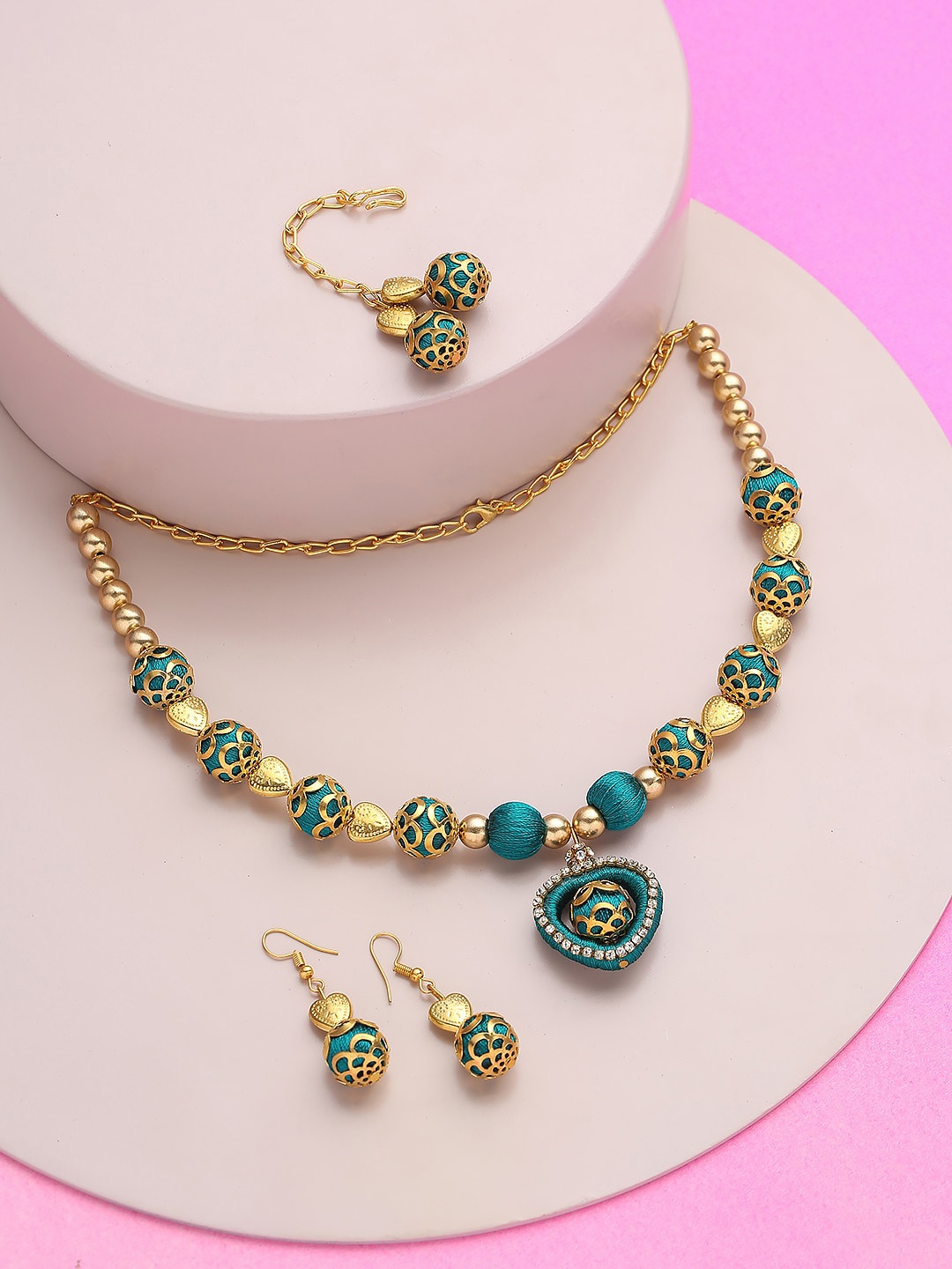 

AKSHARA Gold-Plated Stone-Studded & Beaded Jewellery Set